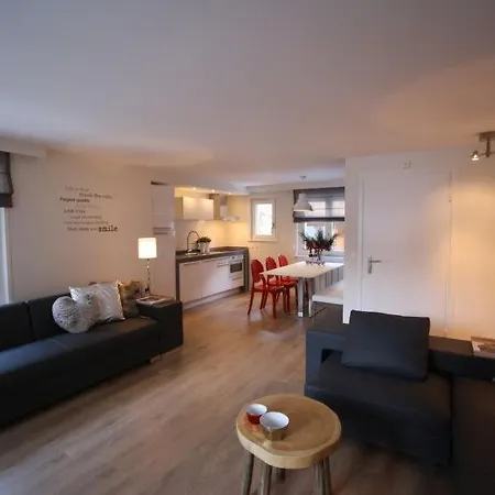 Apartment Sleeps 8 Wifi *