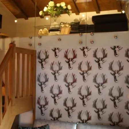 Sleeps 8 Wifi Apartment *